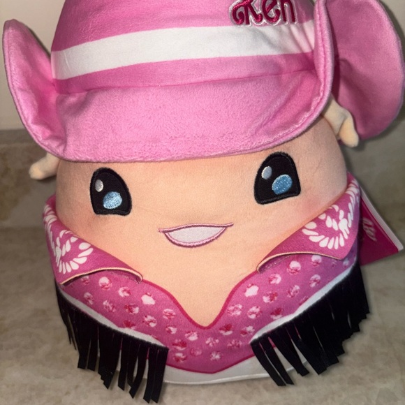 Bonus Barbie iPhone 13/14 Case With Bonus Free Fill size Barbie Plush New - Picture 1 of 4